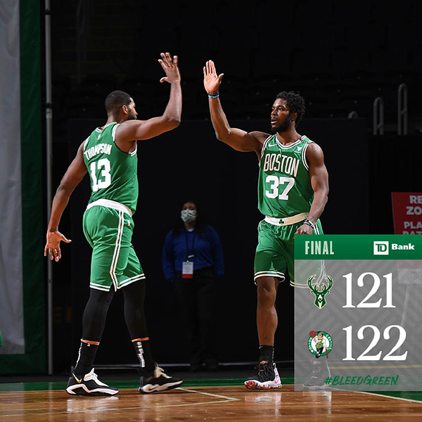 <a href=/lanqiu24/celtics/ target=_blank class=infotextkey>凯尔特人</a>122-121险胜<a href=/lanqiu24/bucks/ target=_blank class=infotextkey>雄鹿</a>