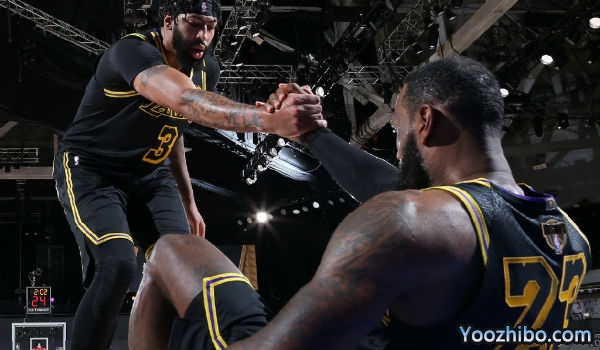 <a href=/lanqiu24/lakers/ target=_blank class=infotextkey>湖人</a>再胜<a href=/lanqiu24/heat/ target=_blank class=infotextkey>热火</a>大比分2-0领先